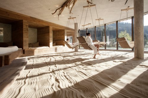 Wellness-Oase mit Sand im Hotel Feuriger Tatzlwurm in Oberaudorf